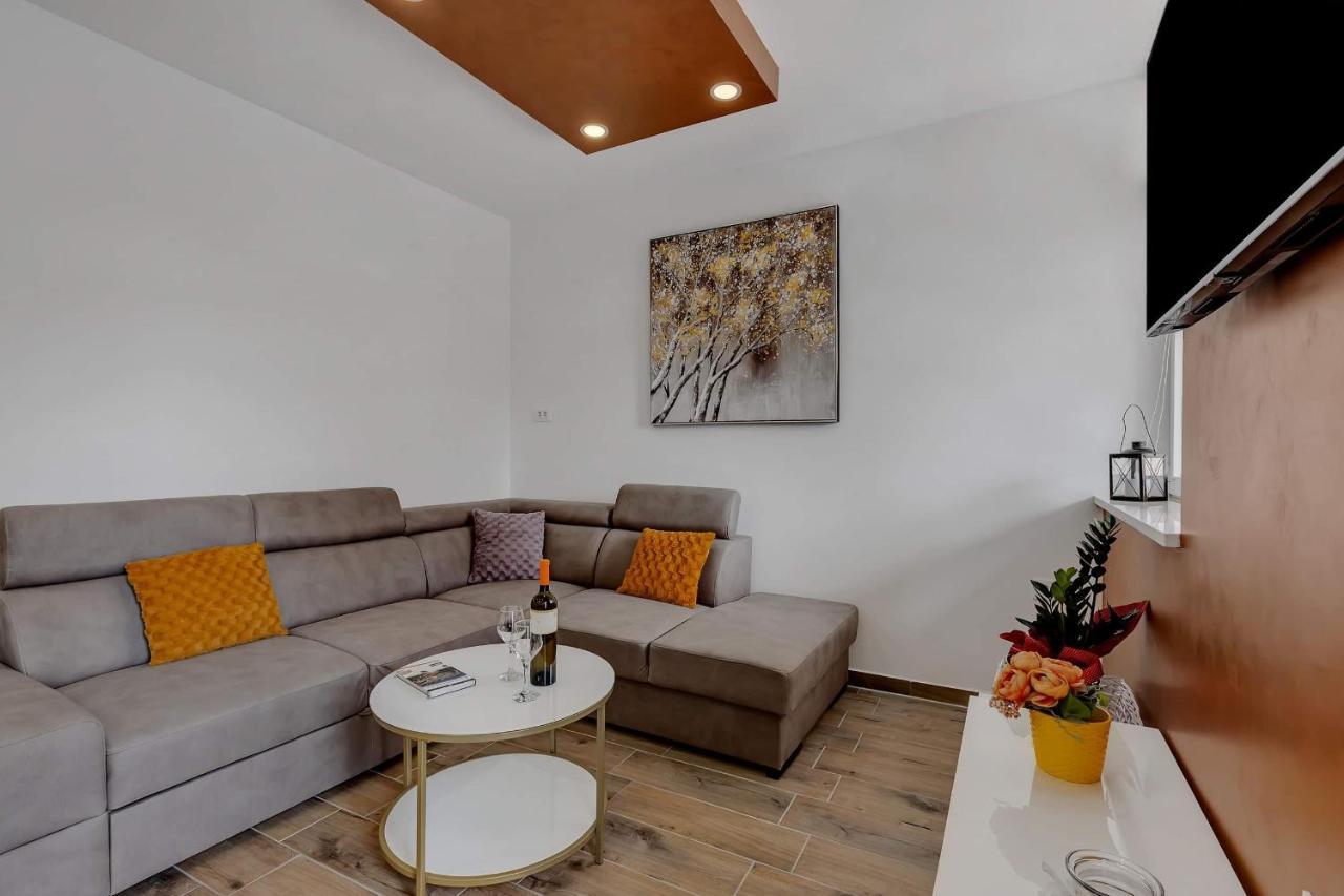 Apartman Meri Makarska Buitenkant foto